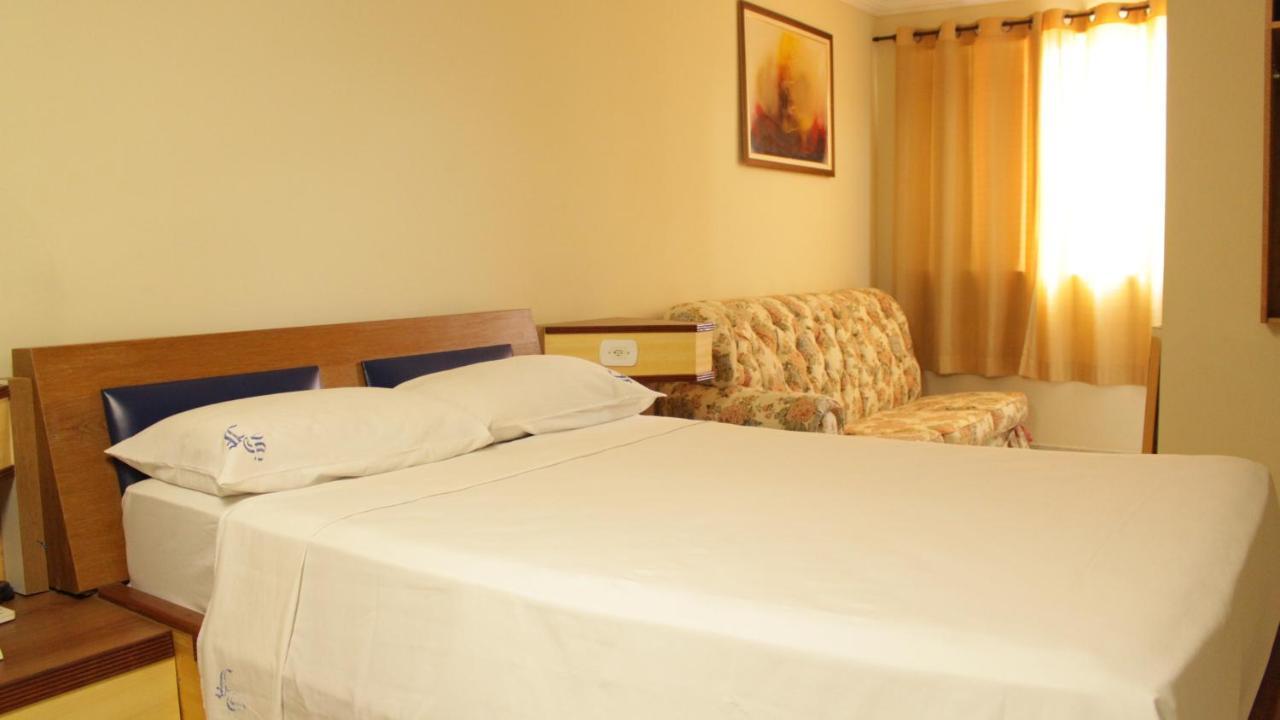 Quarto Triplo Standard
